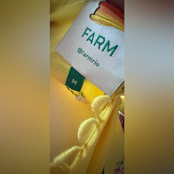 NWT- Beautiful, Vibrant & Beachy FARM Rio Dress - Picture 5 of 13